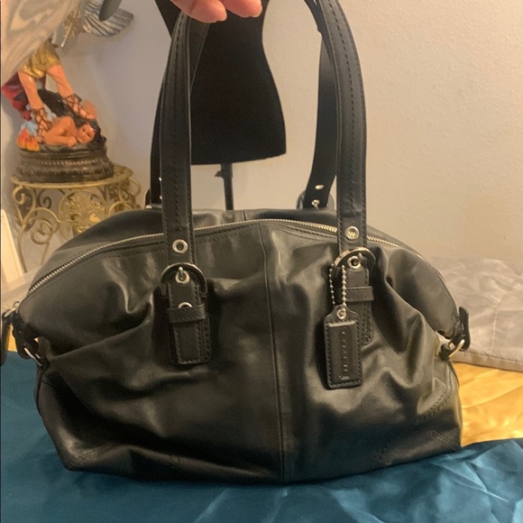 Coach Black Leather Handbag EUC Silver hardware - Picture 1 of 12